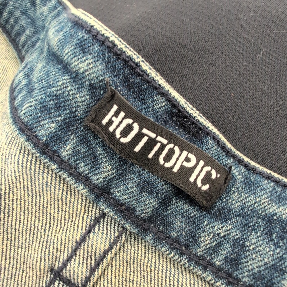 Hot Topic Star Patchwork Wide Leg Jeans Streetwear Blue Denim Womens Plus 26 NEW - Picture 6 of 12